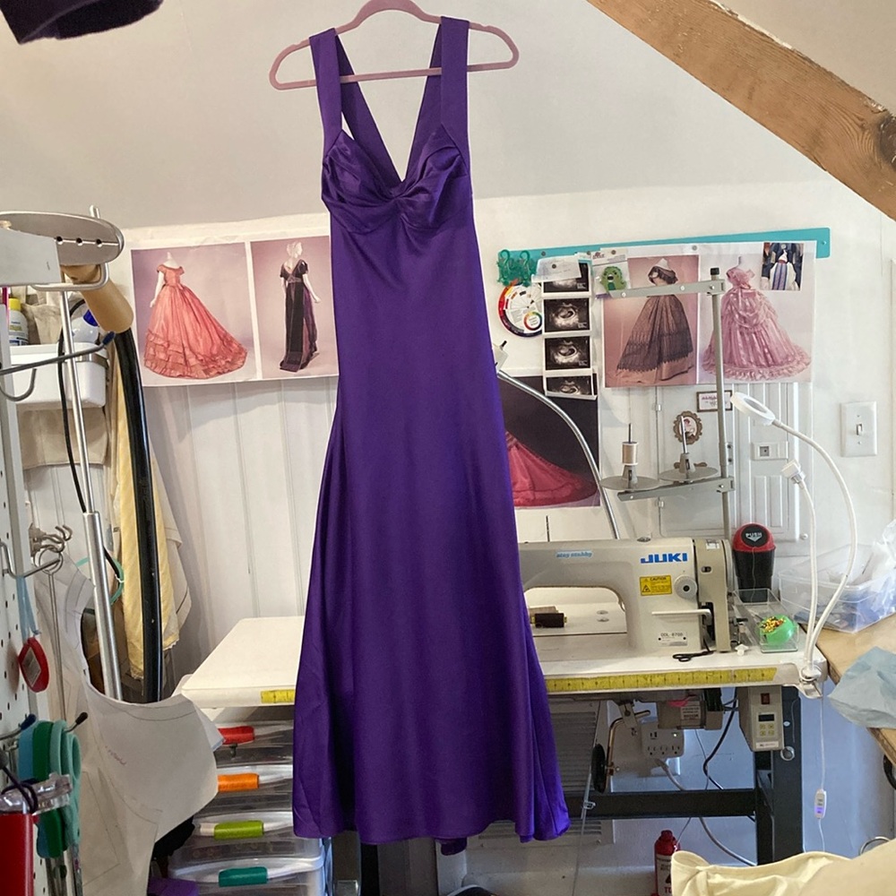 Stunning Royal Purple satin 1950s retro style Shelf Bust Calvin Klein formal